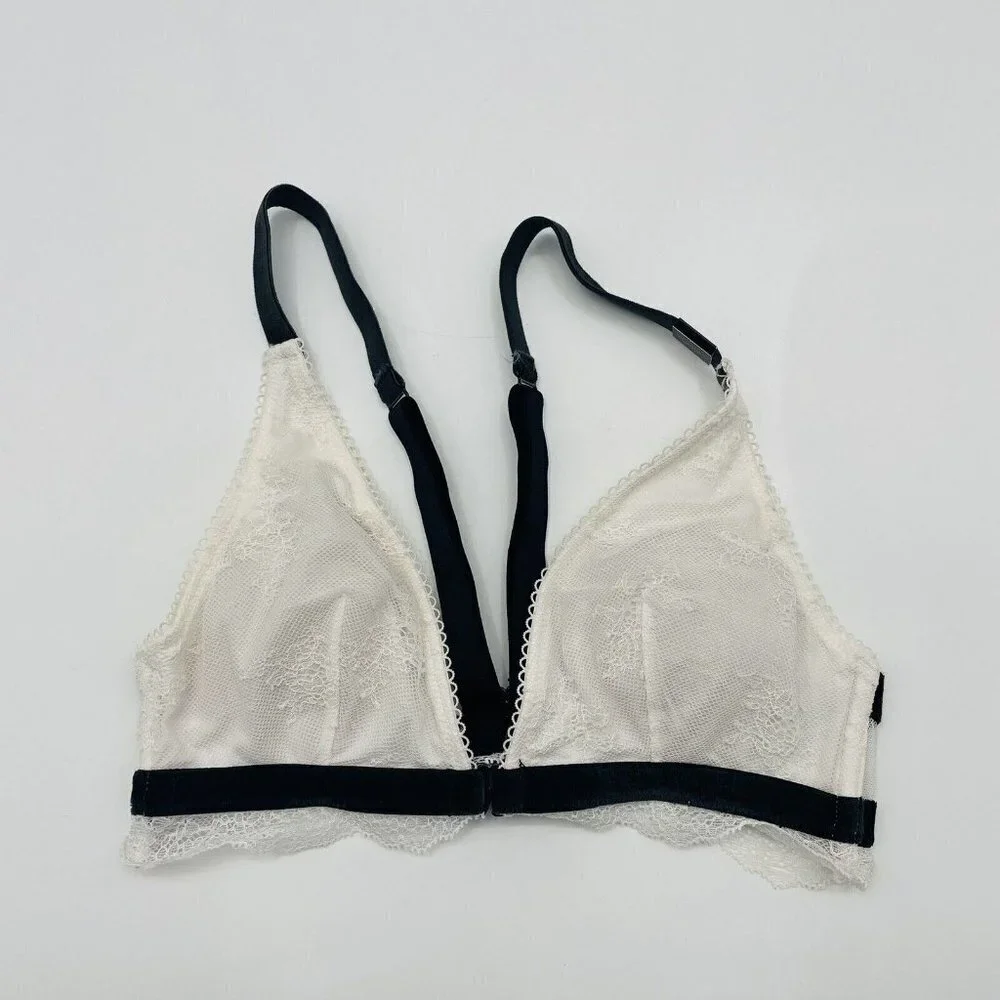 Victorias Secret Womens Size XS Lace Lined‎ Snap Front Bralette White Black 1516
